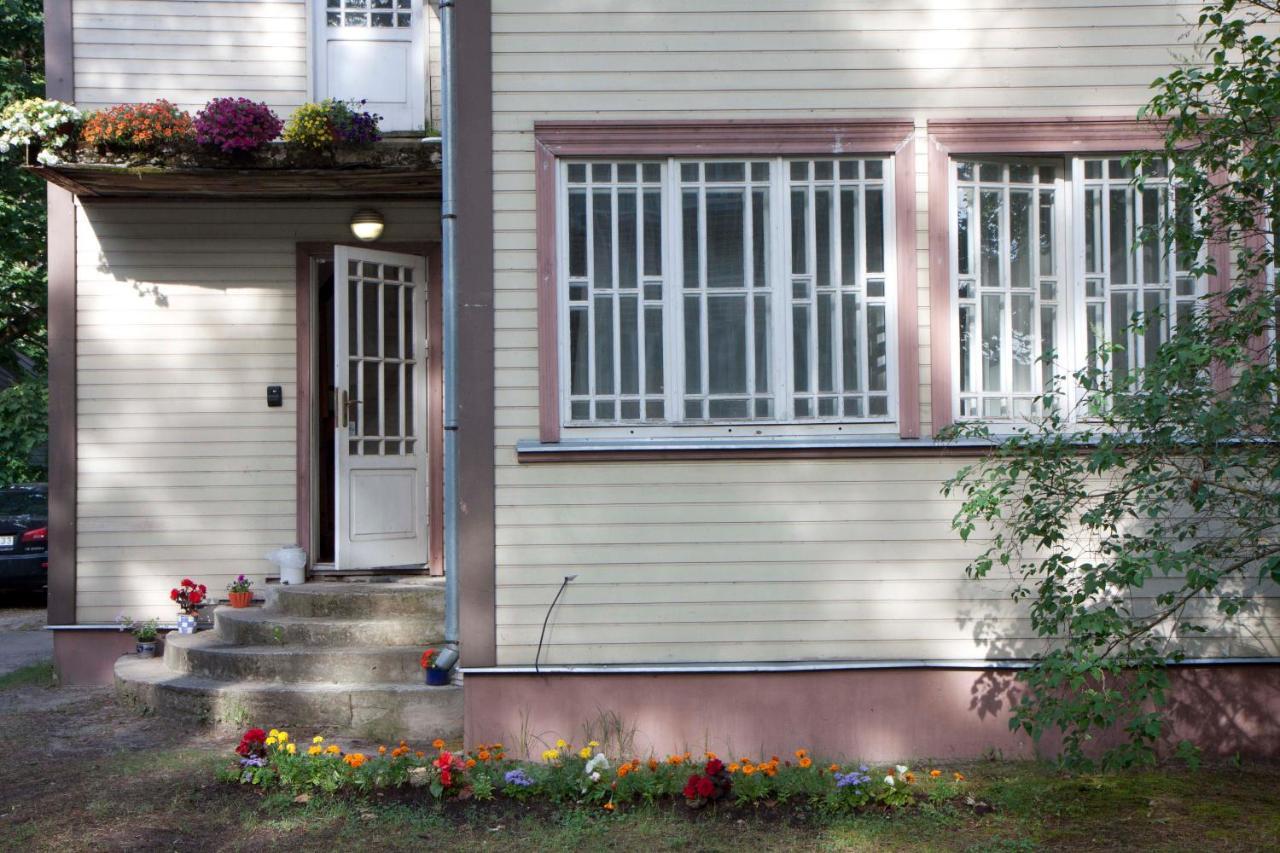 Sun Shine Apartments Jūrkalne Екстериор снимка